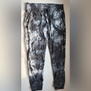 Women's Tie-Dye Jogger Pants - Black & White